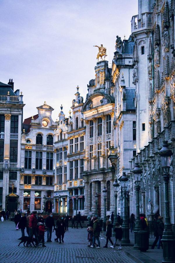Holiday Inn Express Brussels-Grand-Place By Ihg Exterior foto