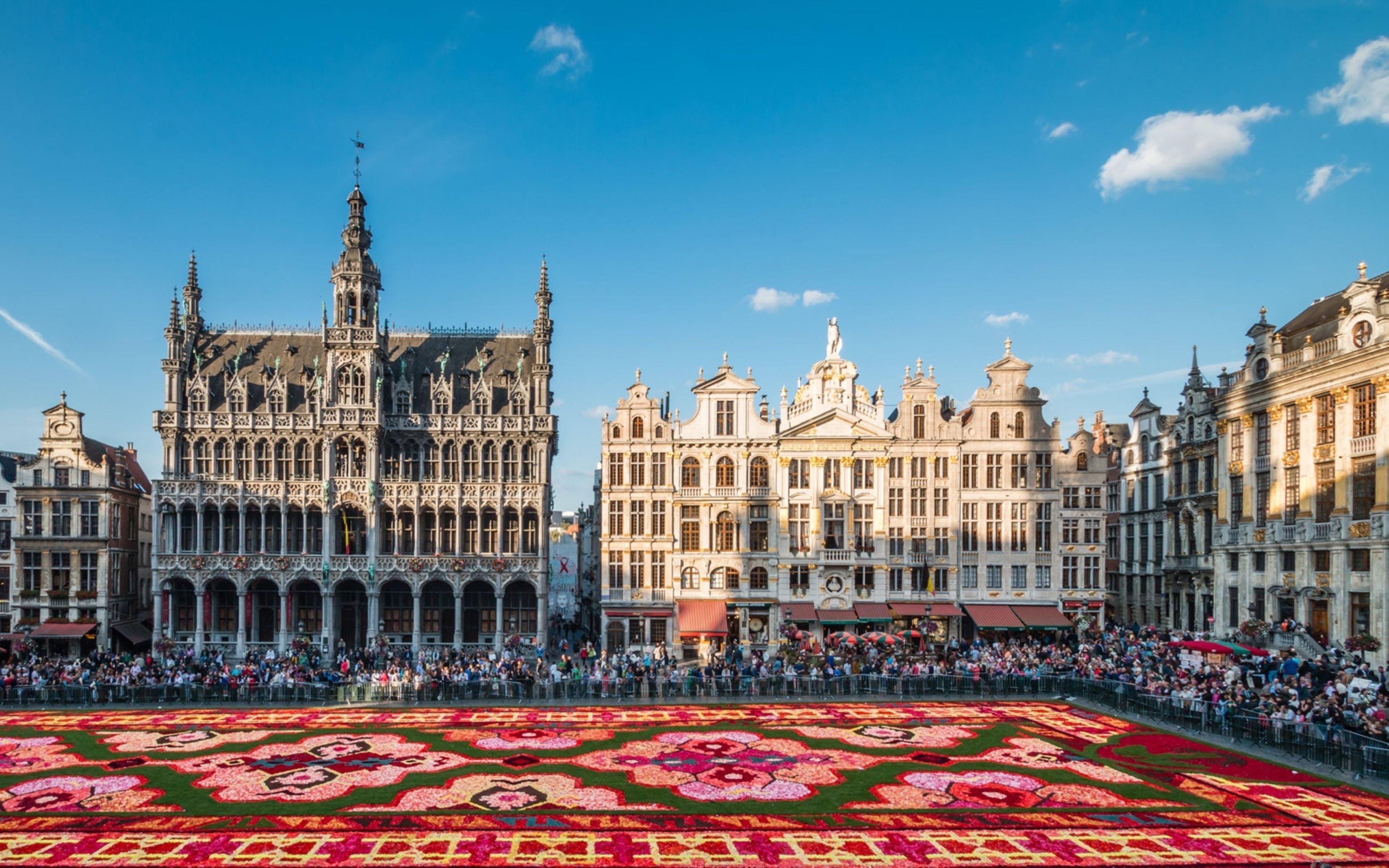 Holiday Inn Express Brussels-Grand-Place By Ihg Exterior foto